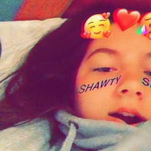 Meet your Posher, Abigail